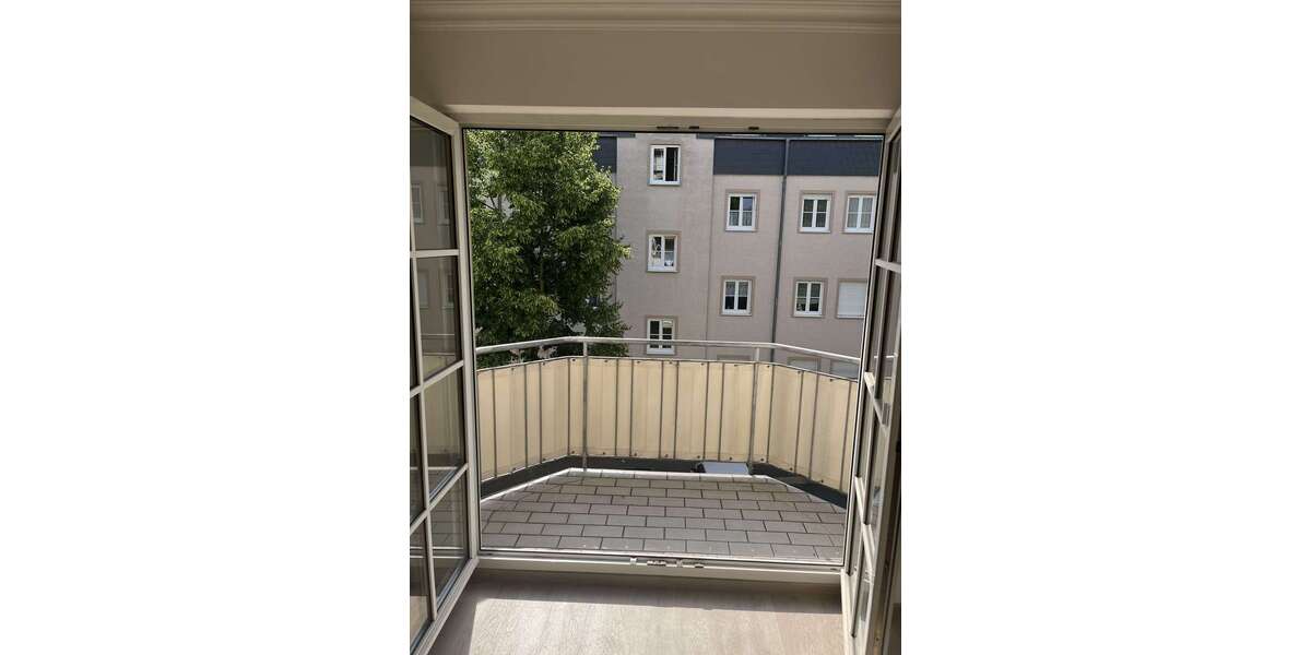 Etagenwohnung Plauen Dobenau - 2 Zimmer, 62 m&sup2;, 360&euro; | Angebot:22838121