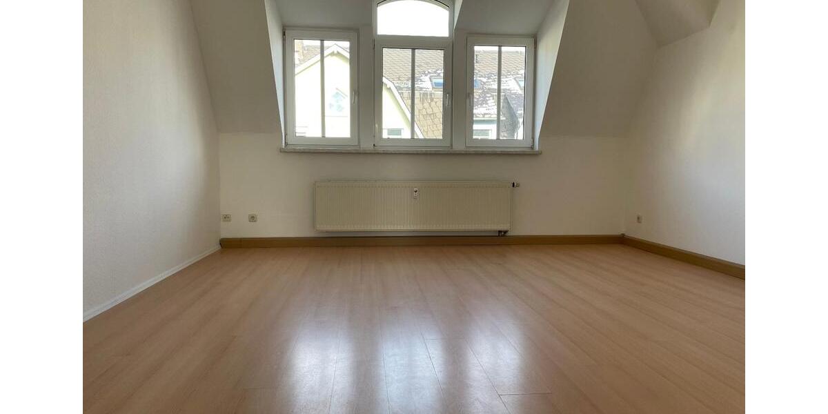 Dachgeschoßwohnung Plauen Altstadt - 3 Zimmer, 75 m&sup2;, 380&euro; | Angebot:26726031
