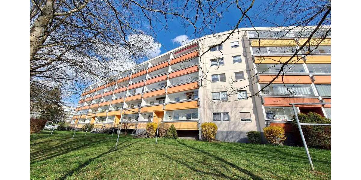 Etagenwohnung Reichenbach - 3 Zimmer, 70 m&sup2;, 350&euro; | Angebot:27014242