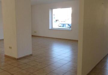 Wohnung Ellefeld - 2 Zimmer, 110 m&sup2;, 440&euro; | Angebot:25217574