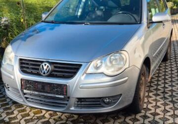 VW Polo 182.600 km 750 &euro; Zwota 08267