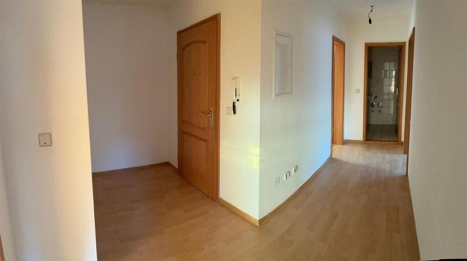 Dachgeschoßwohnung Plauen Bahnhofsvorstadt - 3 Zimmer, 77 m&sup2;, 382&euro; | Angebot:23032907