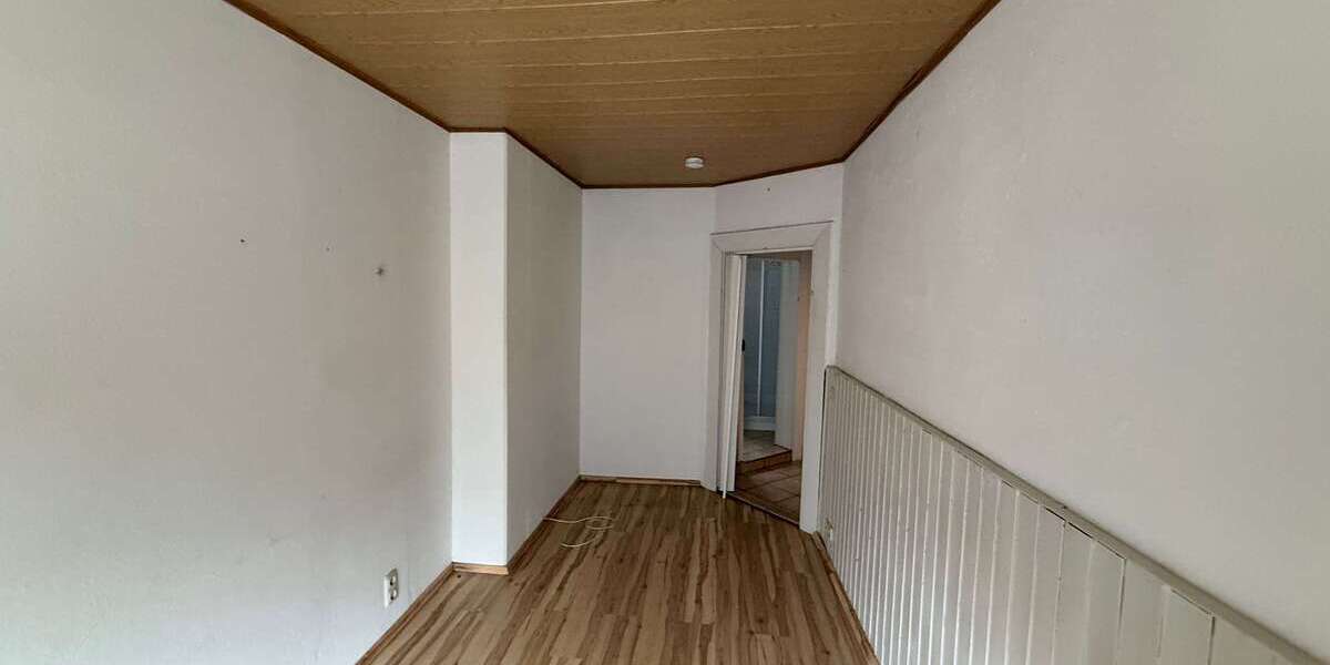 Etagenwohnung Greiz Irchwitz - 1 Zimmer, 20 m&sup2;, 130&euro; | Angebot:27329741