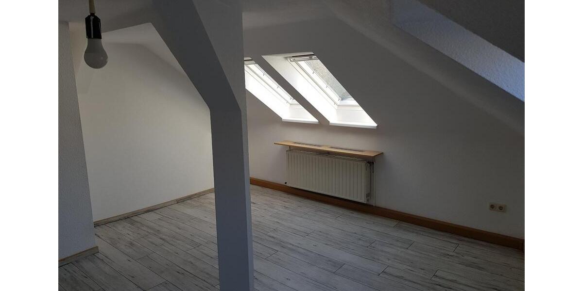 Dachgeschoßwohnung Auerbach/Vogtland Vogtland - 2 Zimmer, 50 m&sup2;, 210&euro; | Angebot:26101212