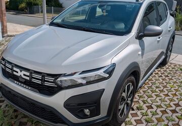 Dacia Sandero 42.000 km 12.299 &euro; Hof 95030