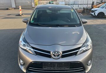Toyota Verso 187.000 km 6.000 &euro; Reichenbach 08468