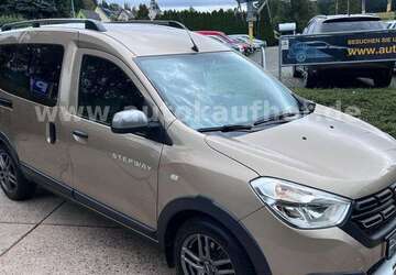 Dacia Dokker 111.000 km 13.495 &euro; Mechelgrün 08541