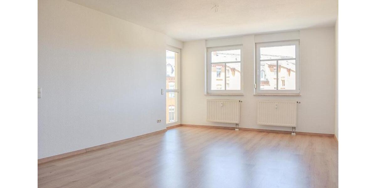 Etagenwohnung Plauen Altstadt - 2 Zimmer, 65 m&sup2;, 275&euro; | Angebot:22608873