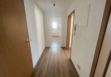 Wohnung Reichenbach im Vogtland - 4 Zimmer, 77 m&sup2;, 380&euro; | Angebot:26168702