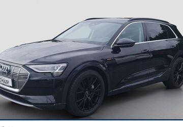 Audi e-tron 93.250 km 29.985 &euro; Falkenstein 08223