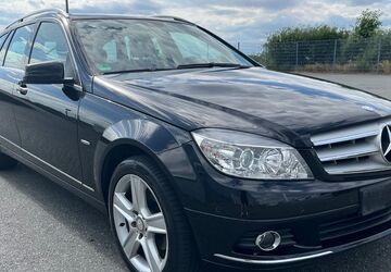 Mercedes-Benz C 220 212.000 km 4.690 &euro; Rehau 95111