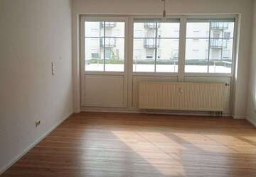 Wohnung Plauen - 2 Zimmer, 51 m&sup2;, 305&euro; | Angebot:26828732