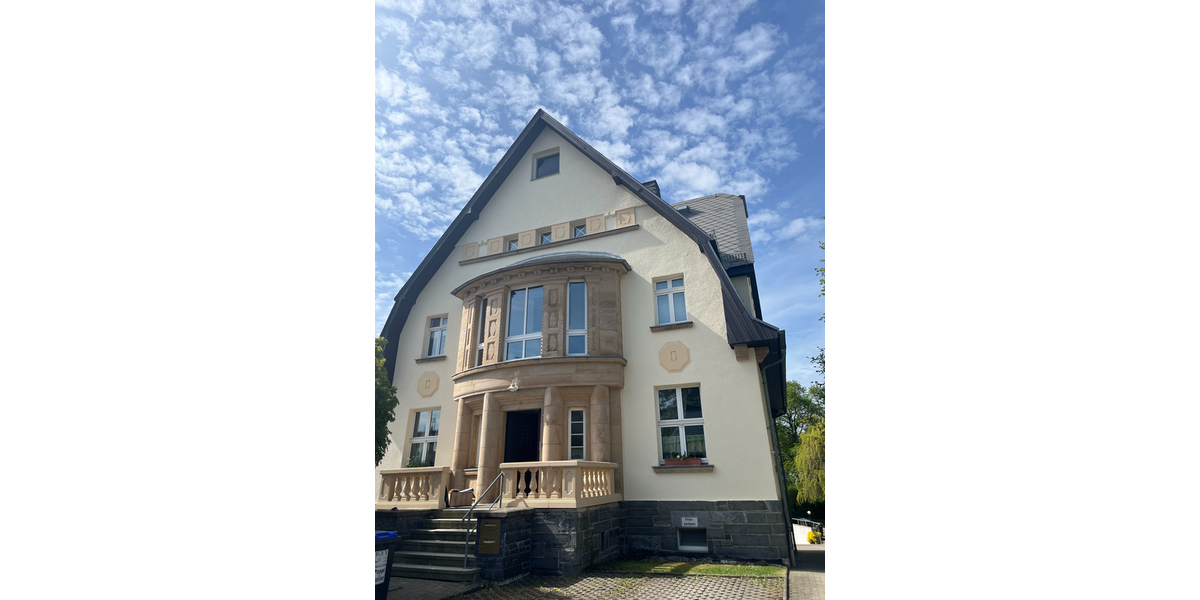 Etagenwohnung Plauen Haselbrunn - 4 Zimmer, 111 m&sup2;, 570&euro; | Angebot:27207559