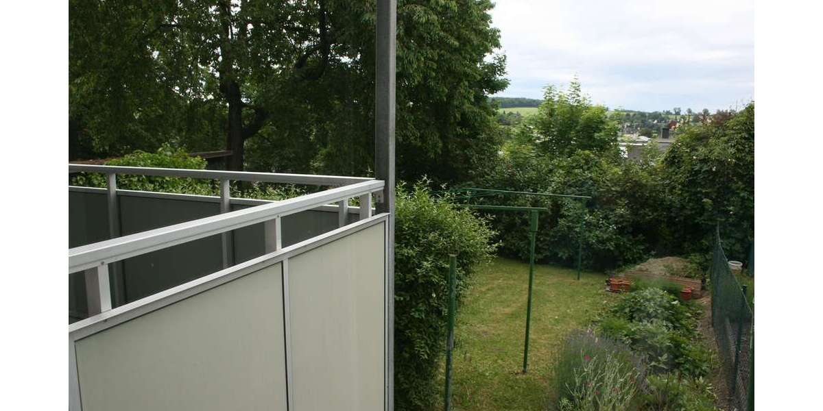 Etagenwohnung Reichenbach im Vogtland - 3 Zimmer, 70 m&sup2;, 420&euro; | Angebot:27298586