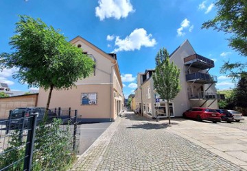 Wohnung Reichenbach Rotschau - 1 Zimmer, 137 m&sup2;, 700&euro; | Angebot:26285698