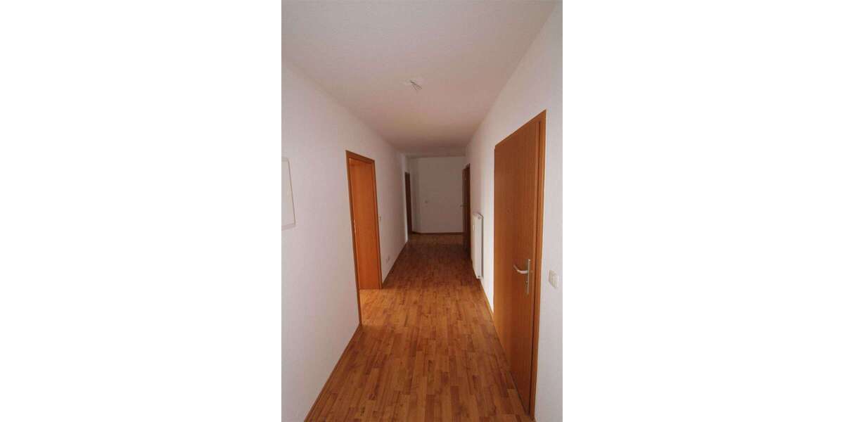 Etagenwohnung Plauen Bahnhofsvorstadt - 4 Zimmer, 121 m&sup2;, 545&euro; | Angebot:25433226